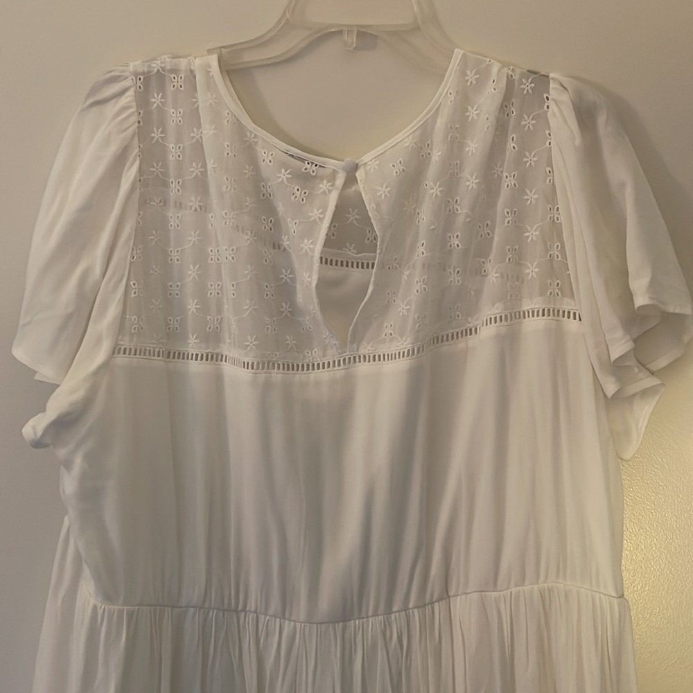 Dress - Picture 4 of 6